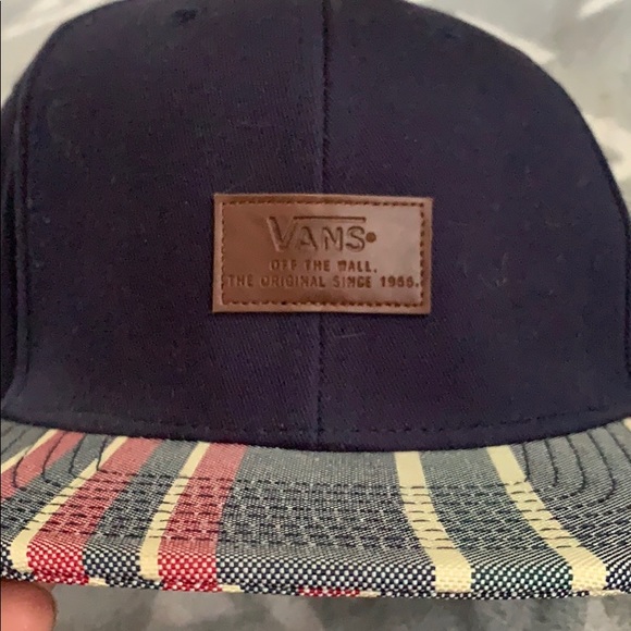 Vans hat snap back - Picture 3 of 3